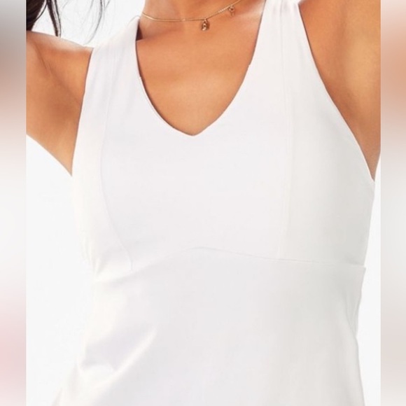 Fabletics NWT Mila Built-In Tank Size XS/4 - Picture 4 of 8